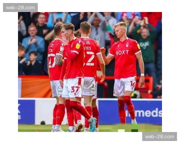 曼城对阵诺丁汉森林 控球率近七成却难破密集防守